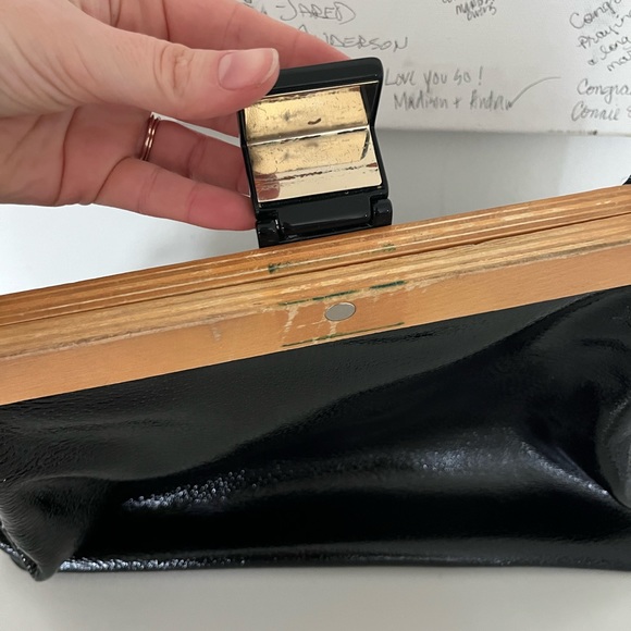 Kate Spade | Marga Zuma Beach Black Patent Wood Purse - Picture 6 of 11